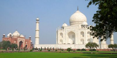 mosque-sandstone-mausoleum-complex-Taj-Mahal-Uttar